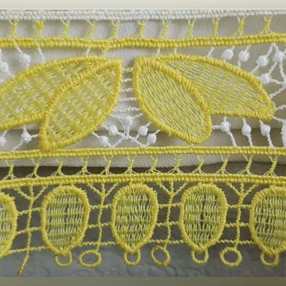 Charter Club | Women's Lace Tank 1X - Picture 4 of 6